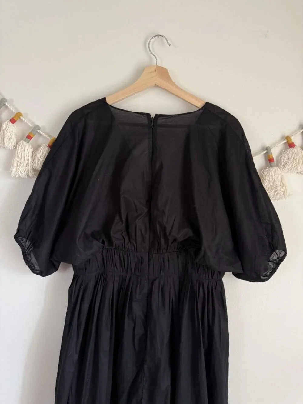Banana Republic Volie Elbow Sleeve Gathered Midi Dress Black Beachy Whimsical M - Picture 9 of 11
